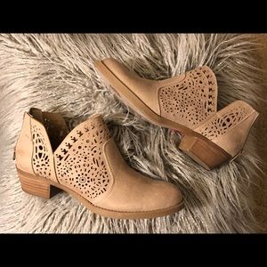 Nude booties-Perfect for spring!!!!